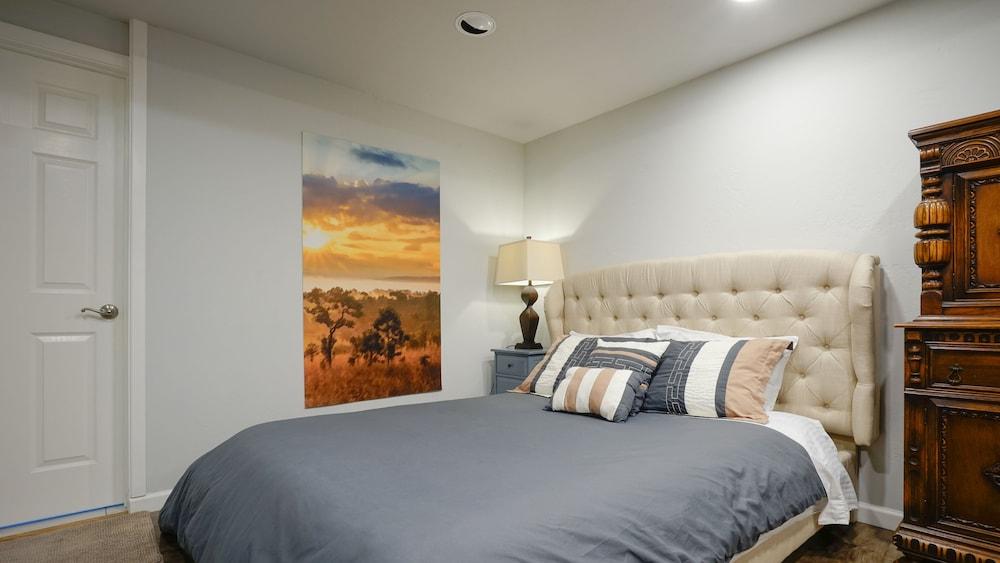 Marbella Lane Eco Friendly Treehouse SFO