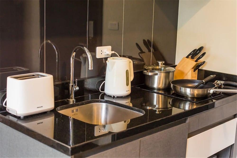 The Deck patong By dream