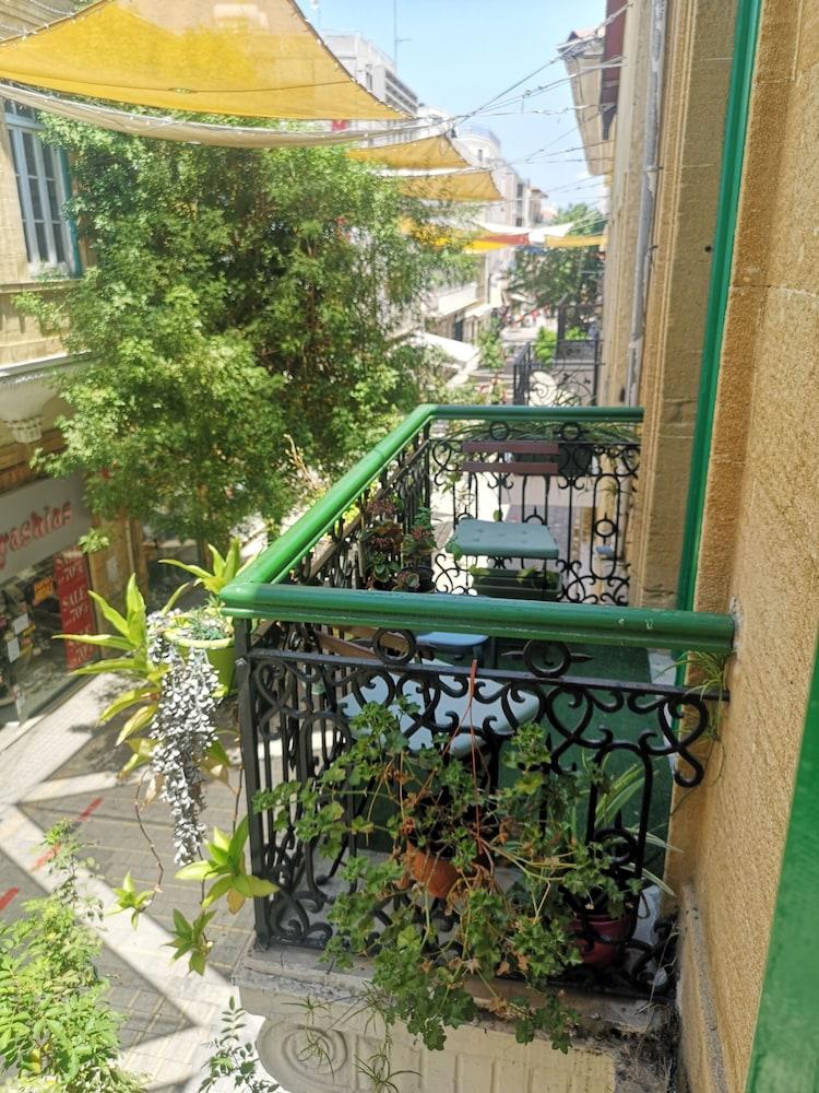 The 3 Rooms Boutique Hotel