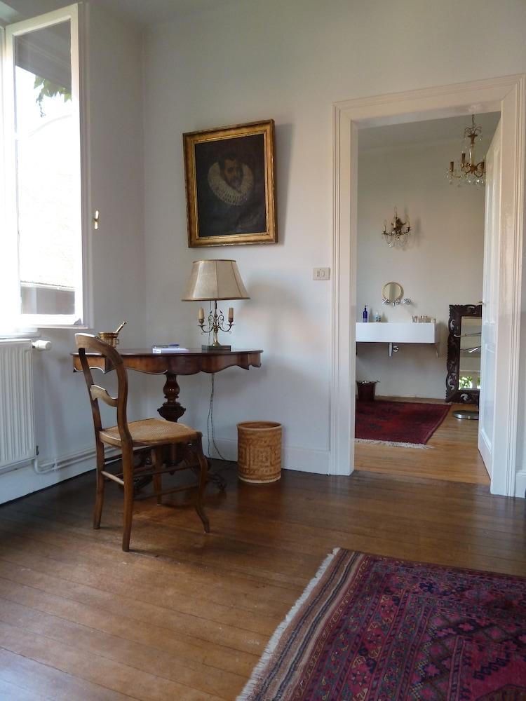 Chambres d'Hotes Au six