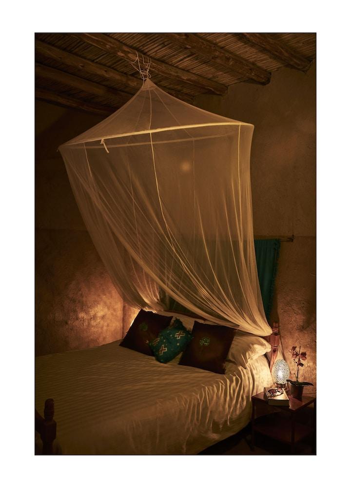 Khamlia Desert Bed & Breakfast