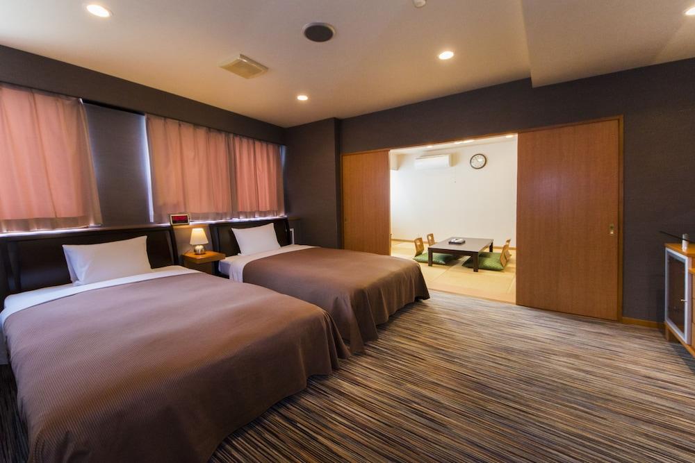 REMBRANDT INN KAZUSA