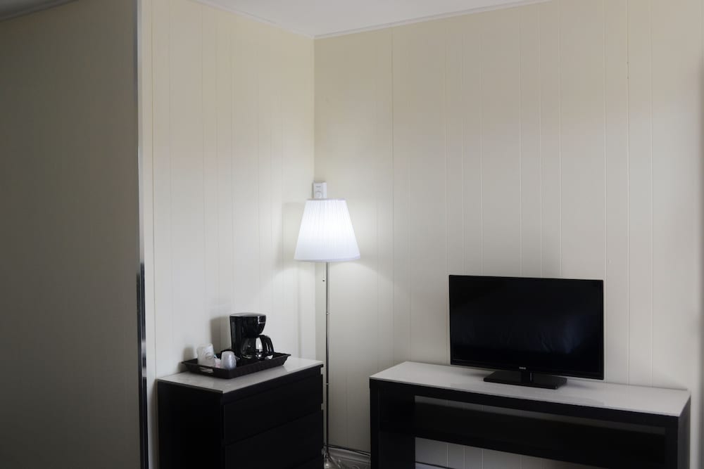 VOW MOTEL LISTOWEL ON