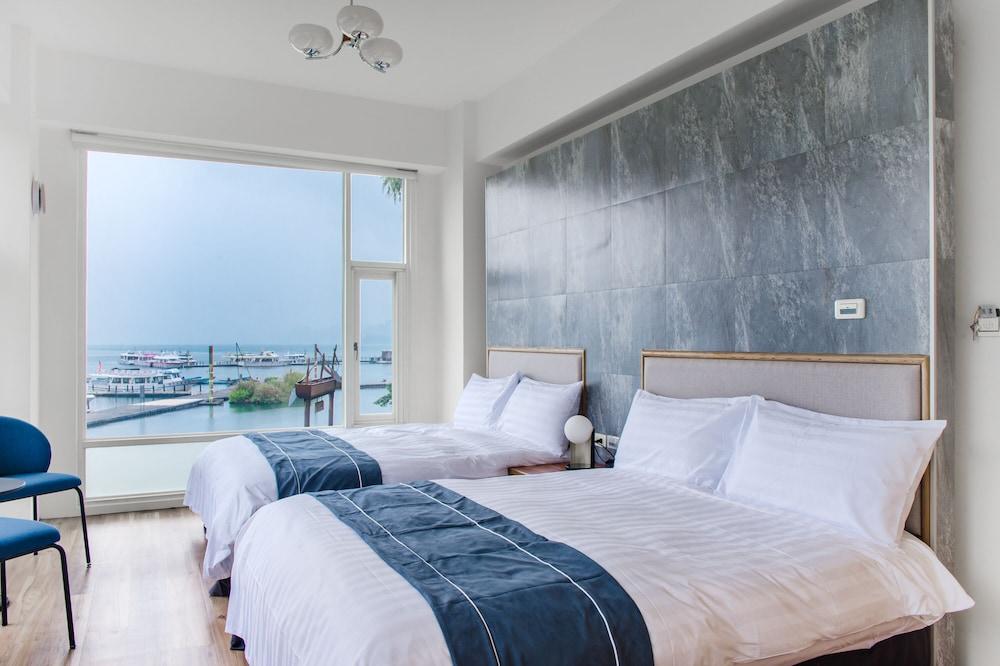 Shui Yang Lakeview House with Elevator