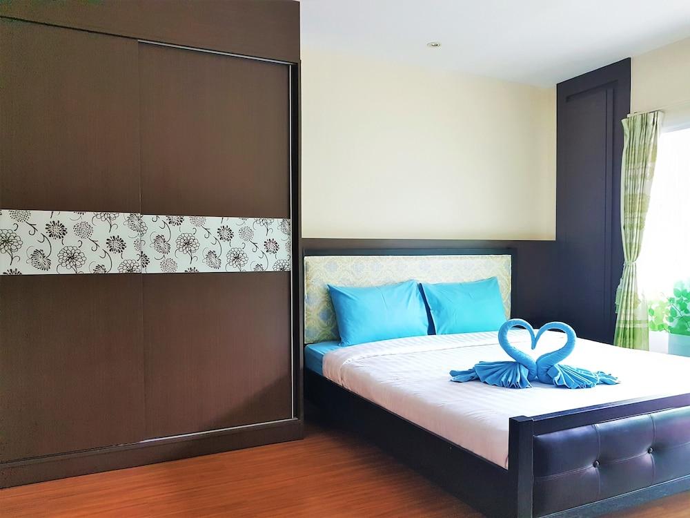 Phuket Villa 2 Patong Beach by PHR