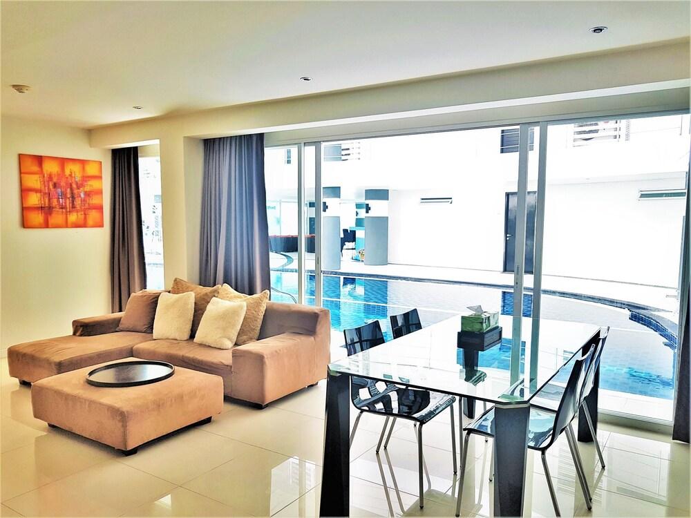 Sunset Plaza 3 Karon Beach by PHR