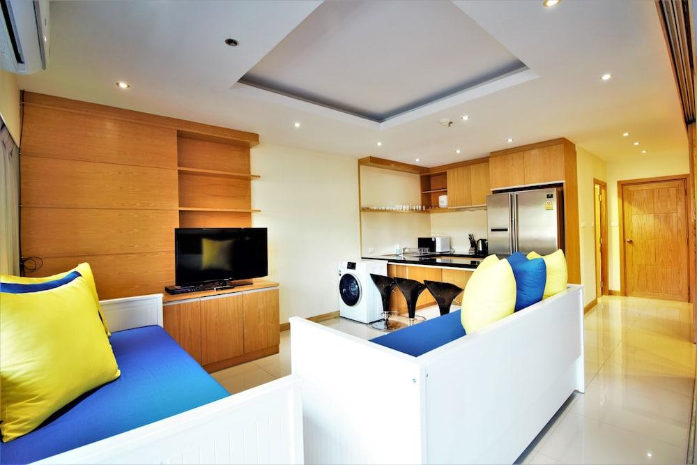 Patong Tower 2.2 Patong Beach by PHR