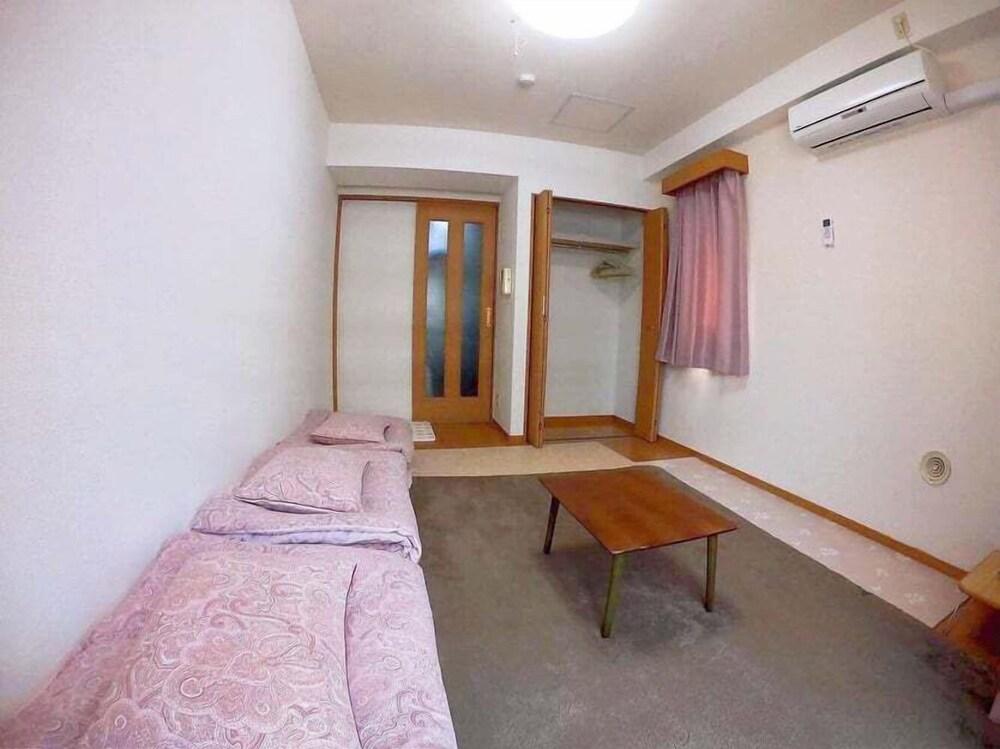 Tokyo Shinhouse-Ikebukuro