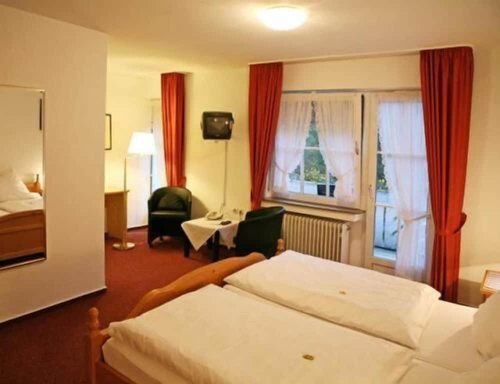 Hotel Restaurant Haus Dumicketal