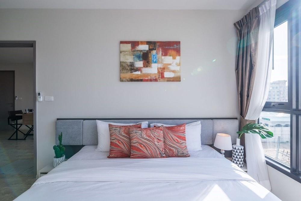 The Base Condo Pattaya by Supee