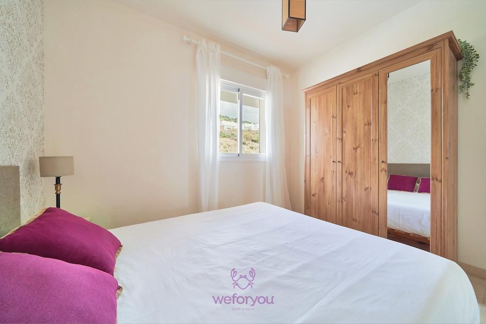 Two rooms Calm and sunny