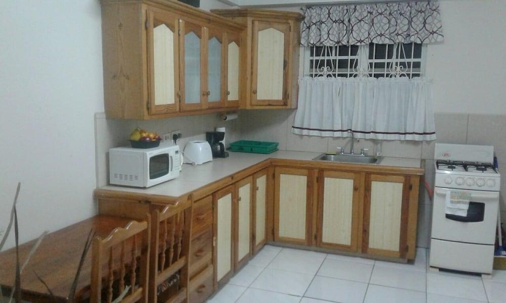 Fairwinds Apartments