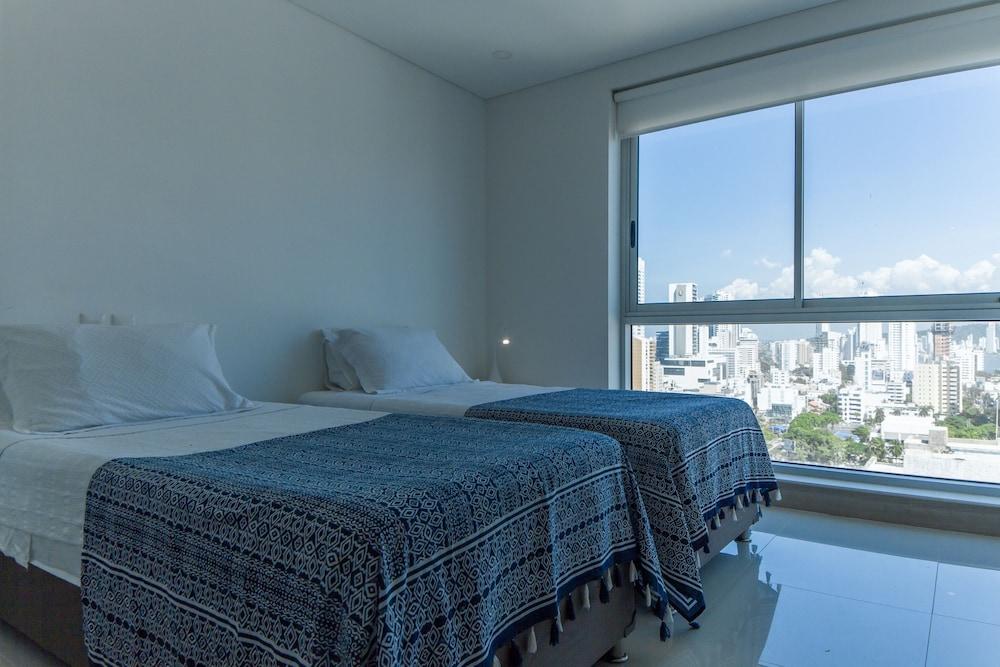 Palmetto Sunset by Nomad Guru