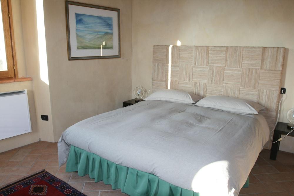 Sacreterre Room & Breakfast