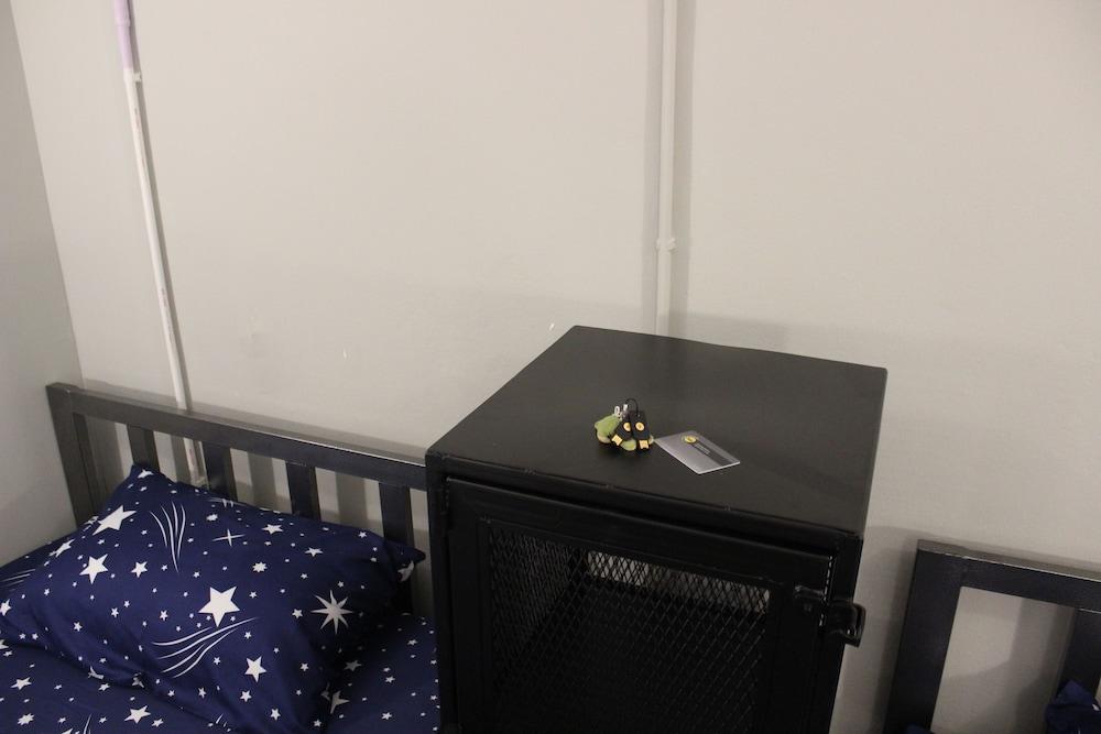 Enjoy House - Hostel