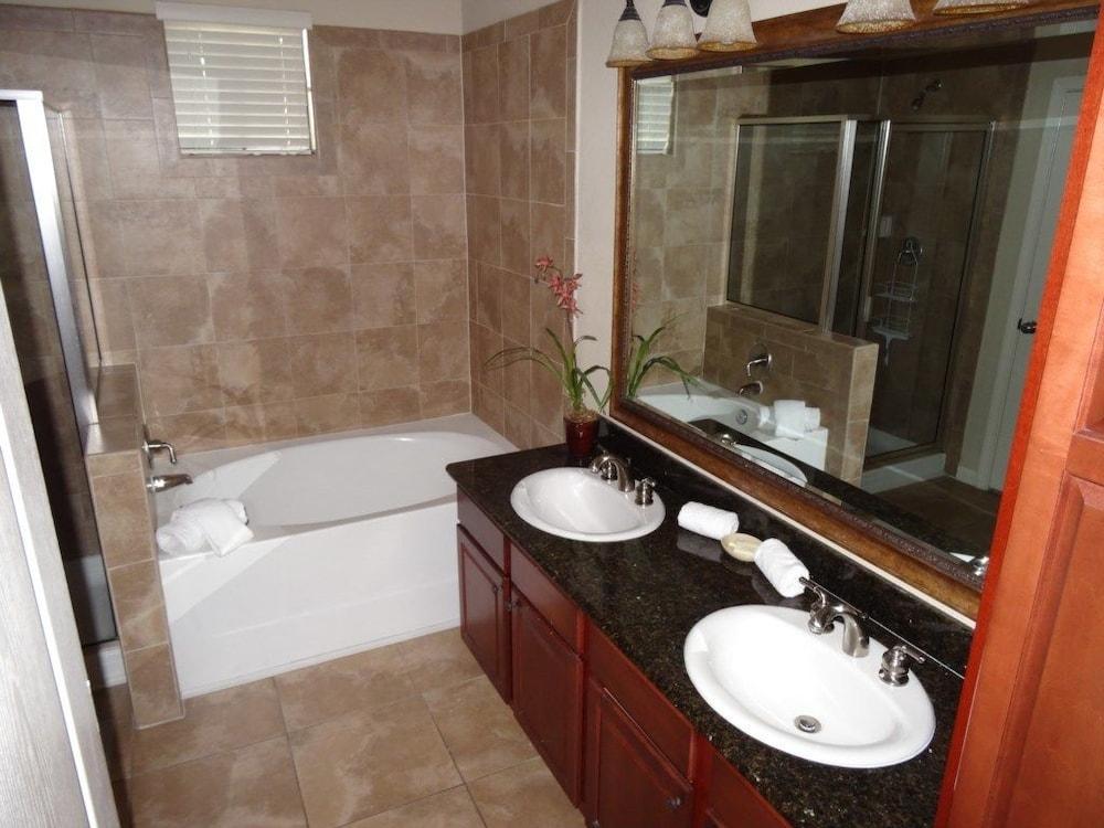 Ip60483 - Bella Piazza Resort - 3 Bed 3 Baths Condo