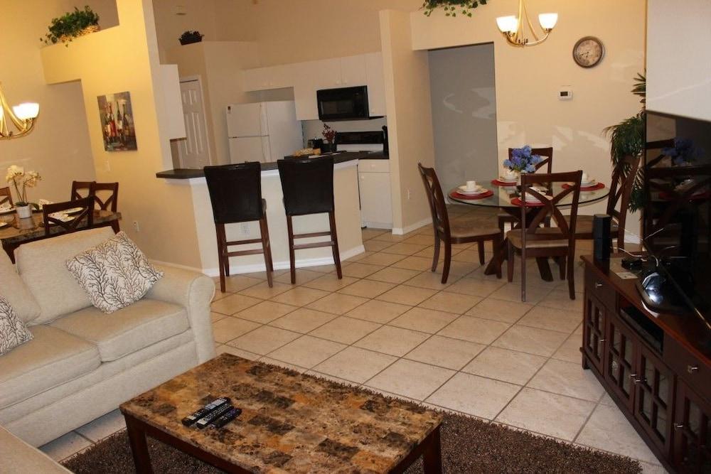 Aco66067 - Lake Berkley - 4 Bed 2 Baths Villa