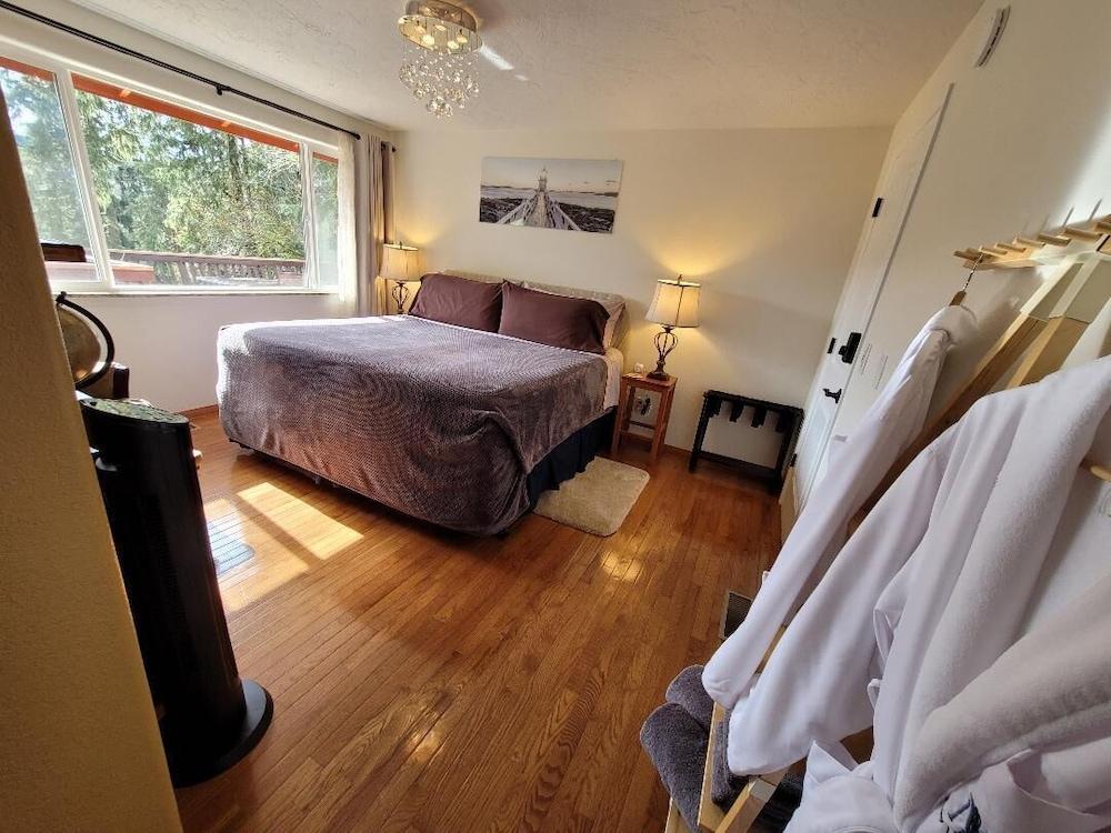 Misty Valley Inn B&B