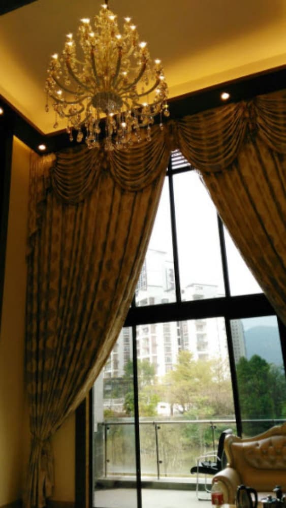 Moon River Lake View Villa