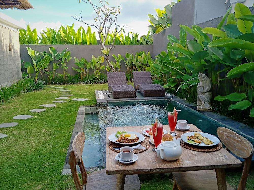 Three Gold Luxury Private Villa