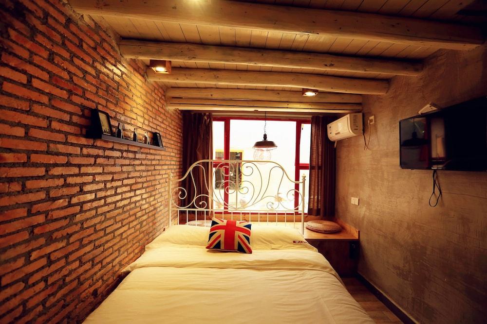 Maan Coco Travelling With Inn No.1