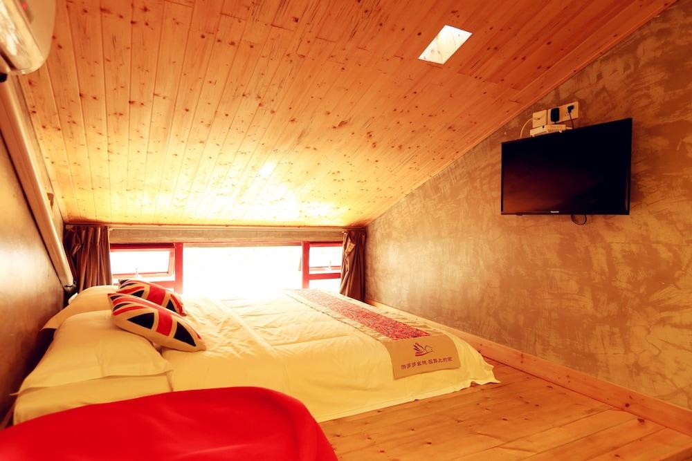 Maan Coco Travelling With Inn No.1