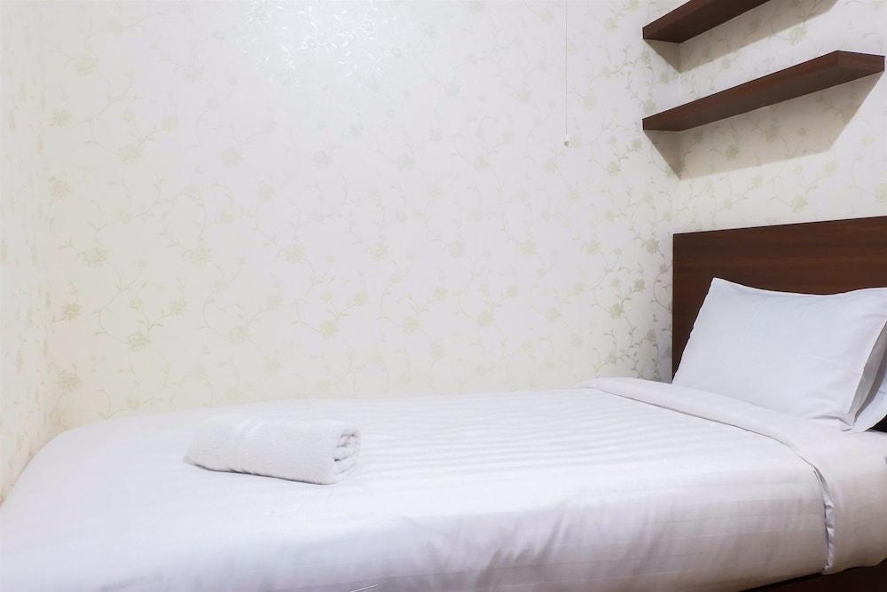 Modern Room Bassura Apartment With Direct Access To Shopping Center