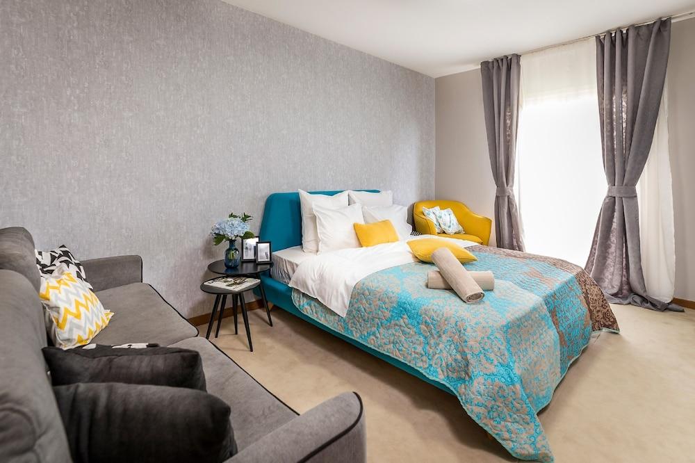 Bucharest Apartments DeLuxe