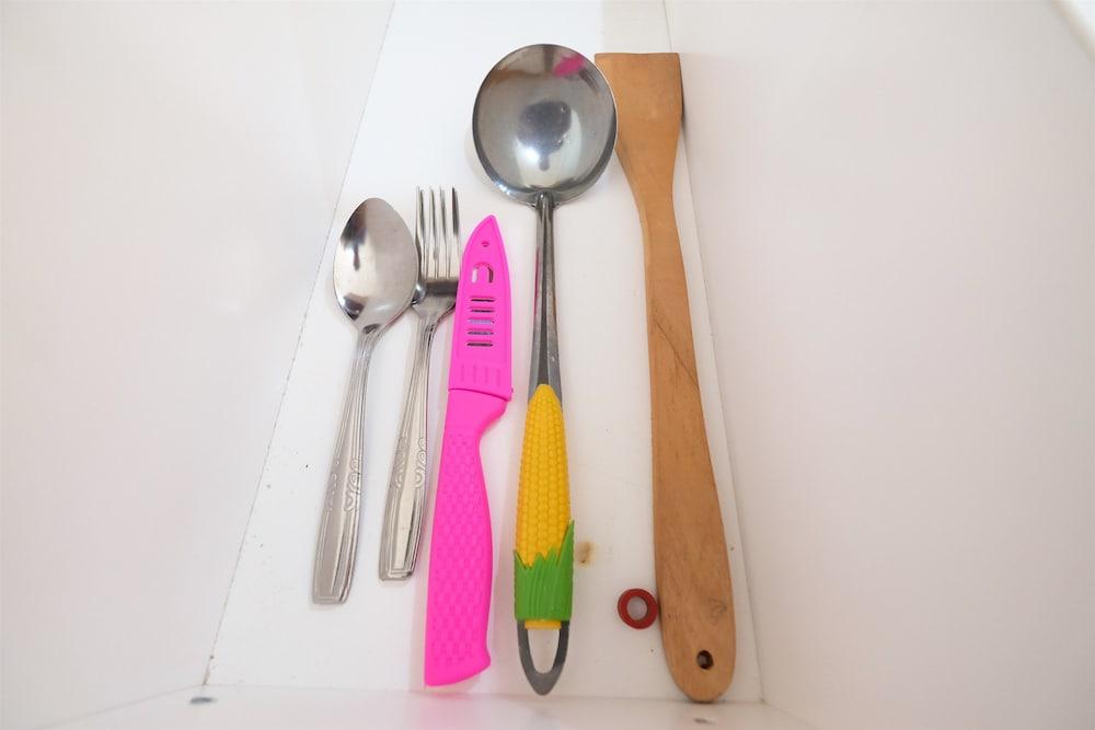 Comfy Studio Apartment @ Green Pramuka City