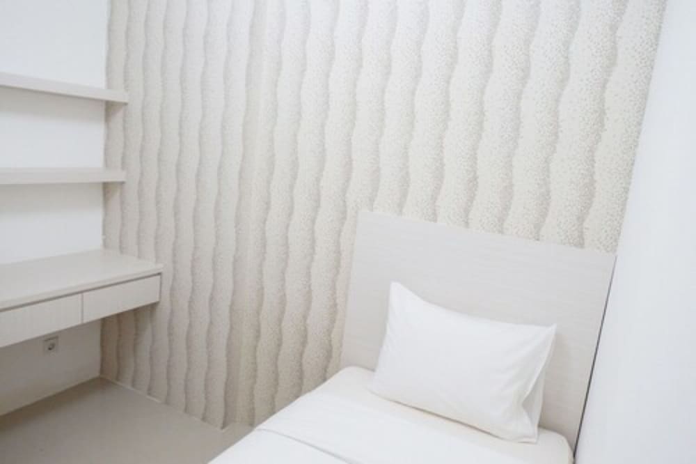 Exquisite Bassura City Apartment near Shopping Mall