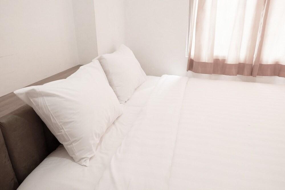 Futuristic Green Palace Kalibata City Apartment