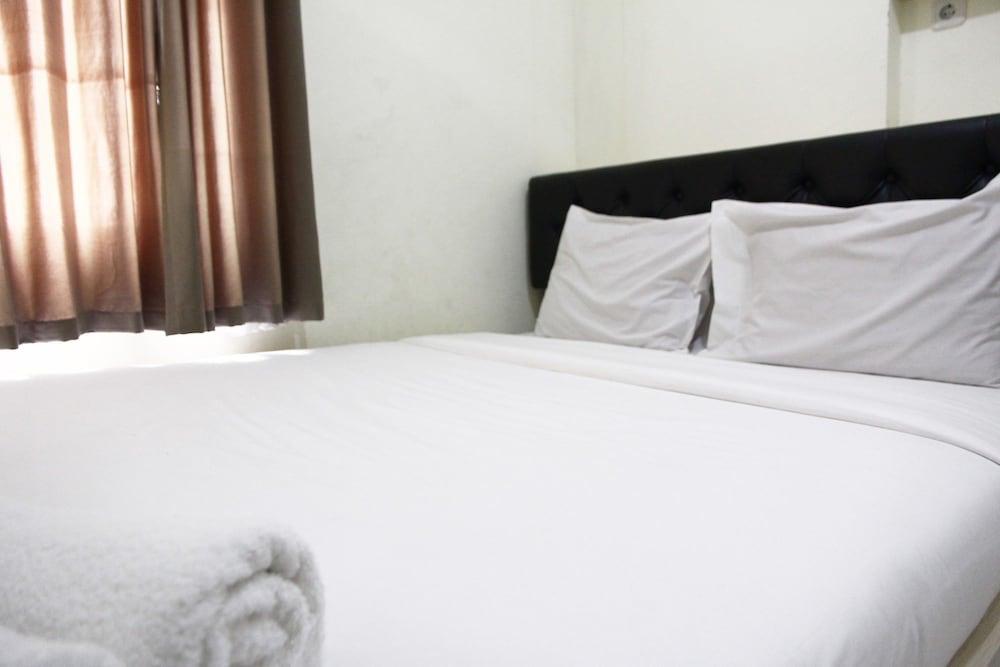 Pool View Kemang View Apartment