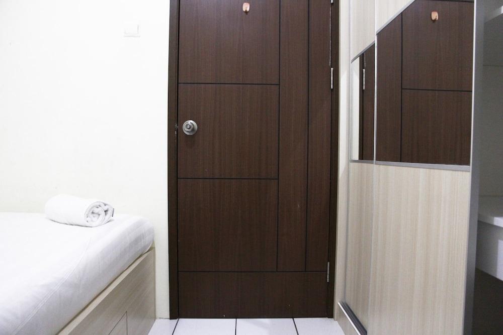 Pool View Kemang View Apartment