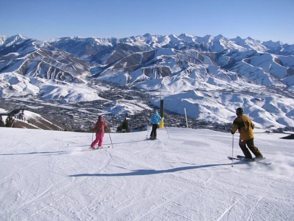 Snowmass Owl Creek 9904