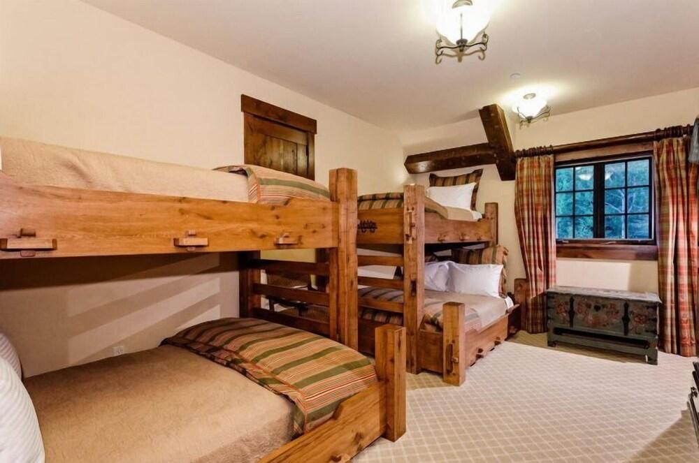 Snowmass Maple Ridge