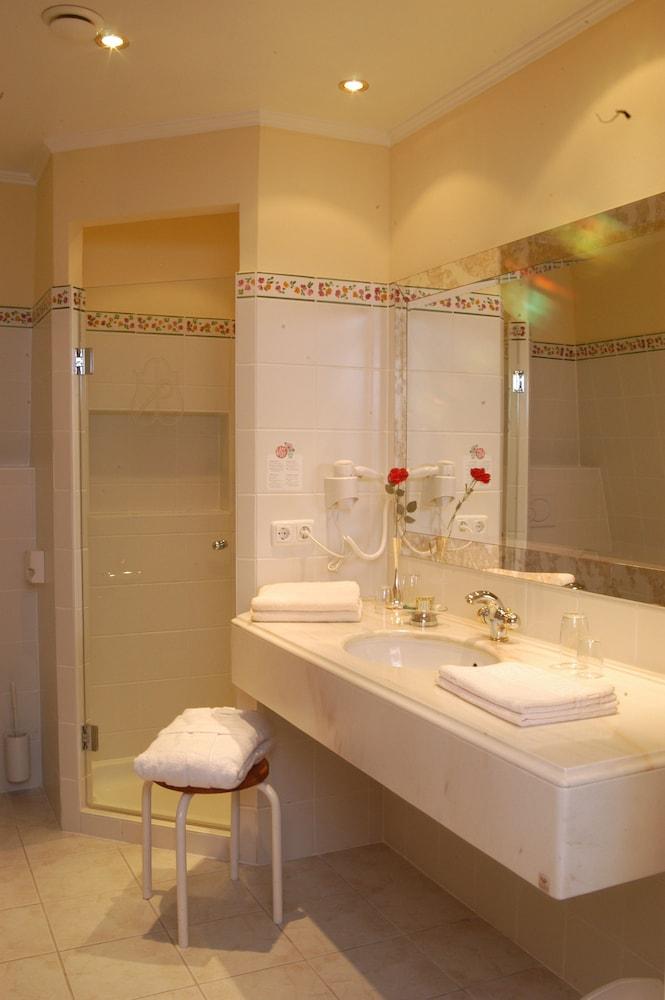 Kurhaus Dr. Petershofer