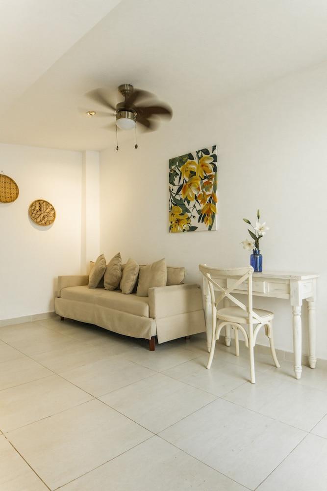 Luxe Villa Milatt Boutique Pool by Nomadguru