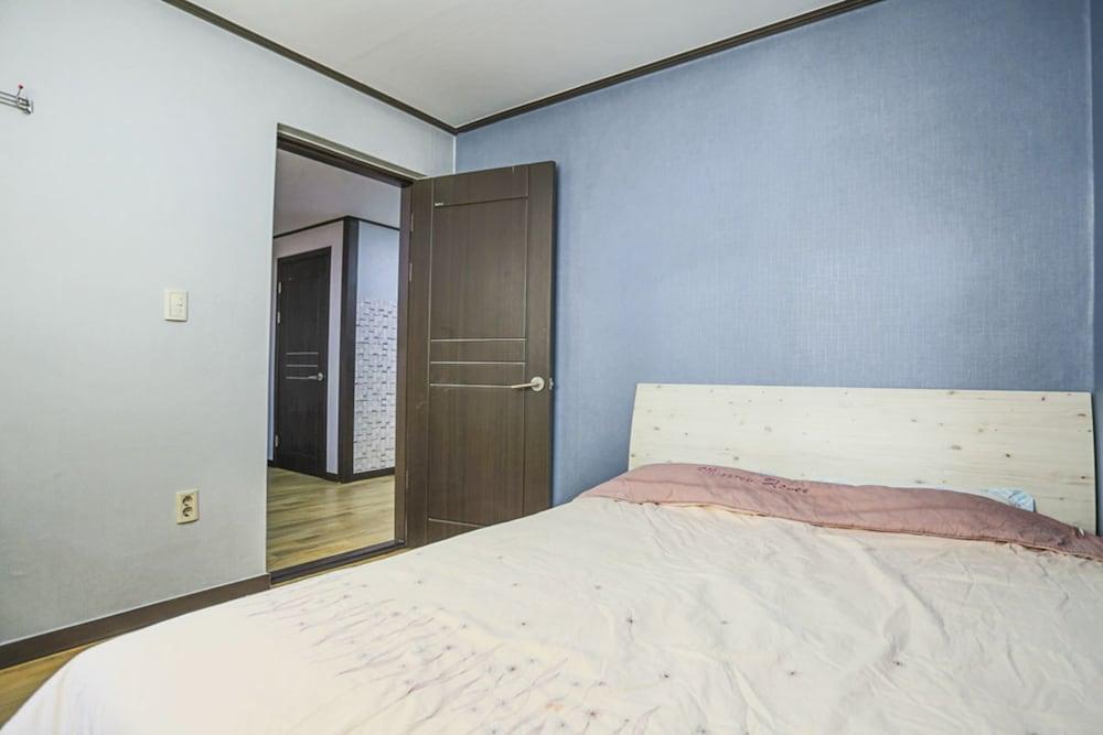 Kyung-po Stone Valley