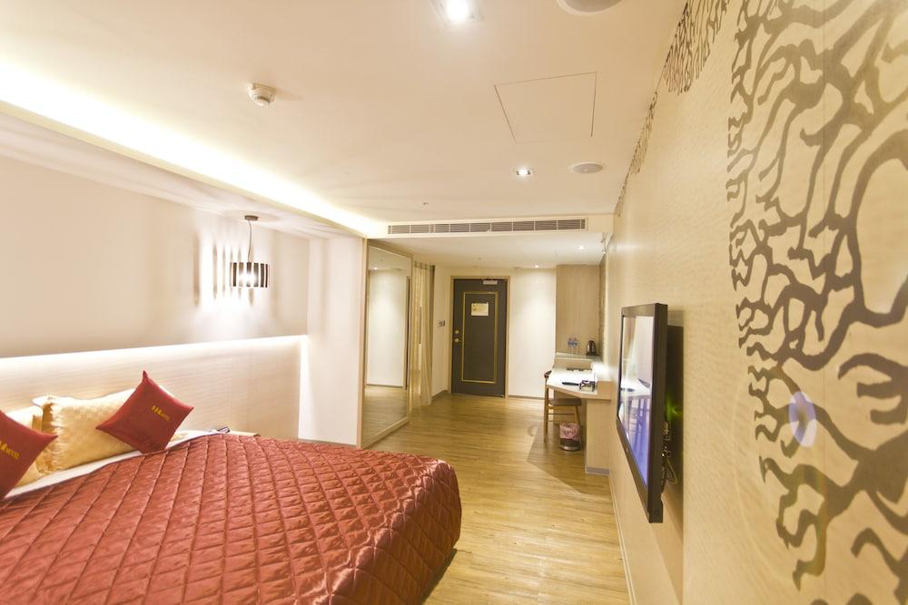 Surreal Motel- XinJhung Branch