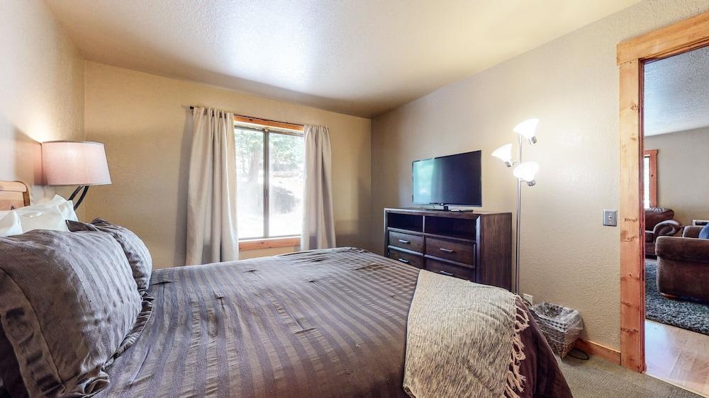 Hidden Valley Complex