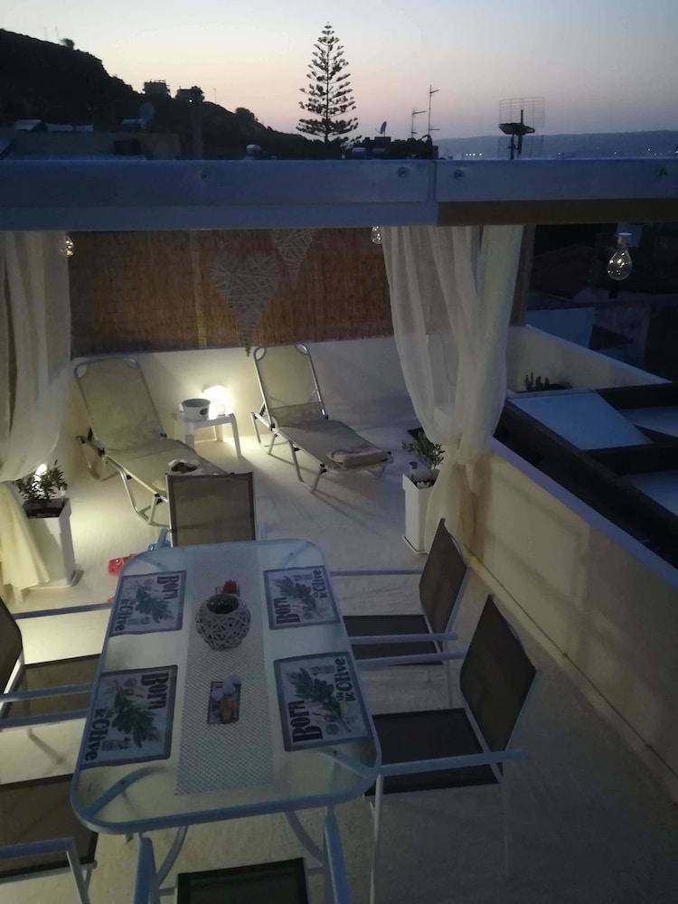 Kalyves Sea View Maisonette