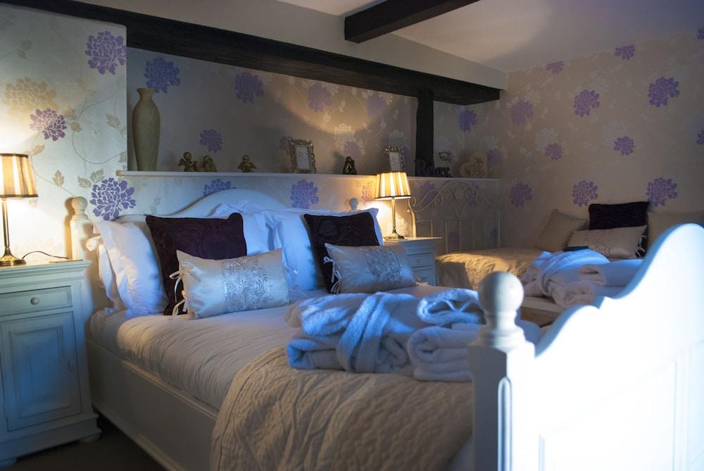 The Castle House Luxury Bed & Breakfast