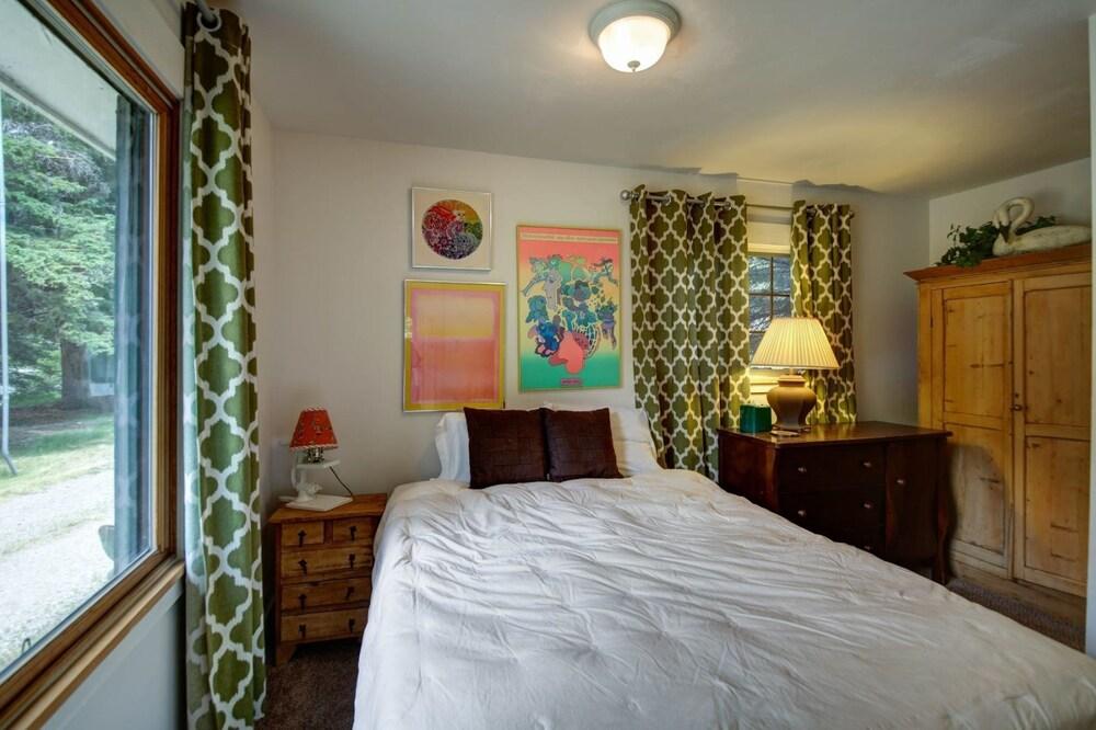 Big Sky - Fly Fishing Cottage