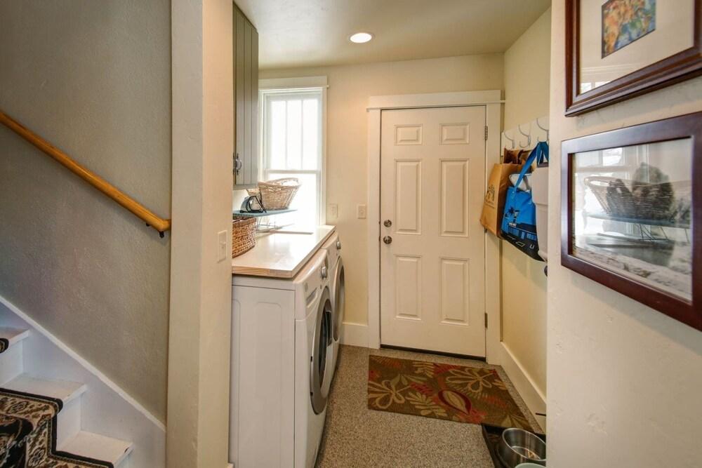 Bozeman - Cozy Downtown Hideaway