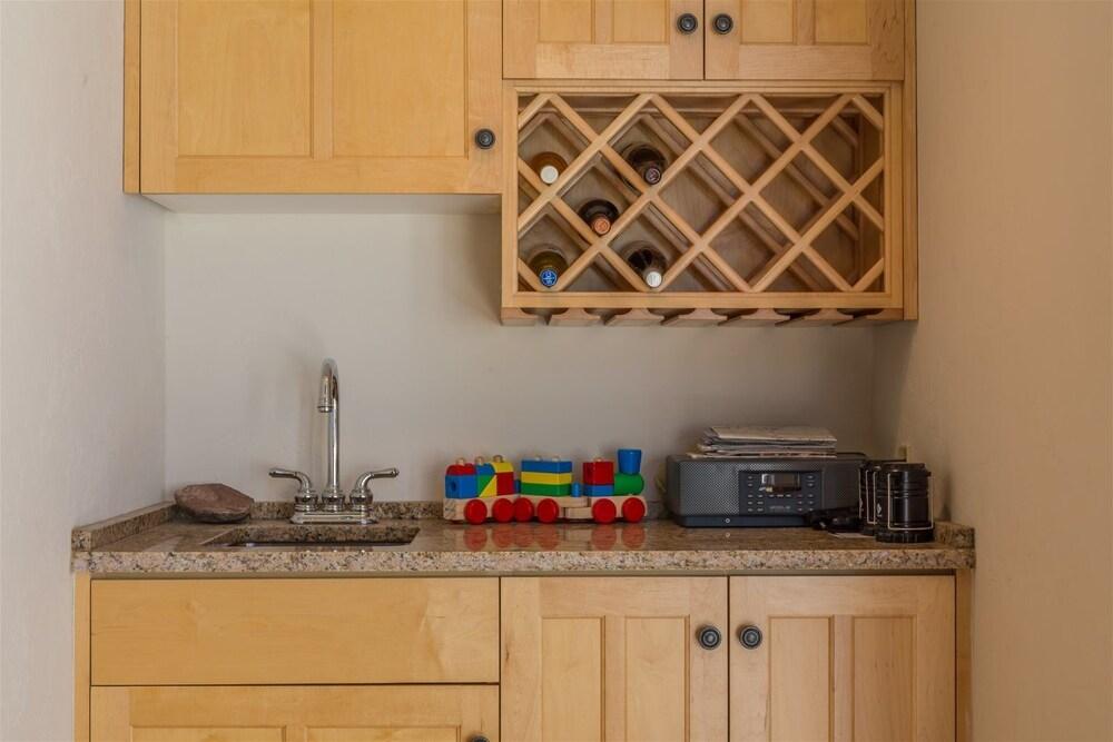 Big Sky - Crail Creek Retreat