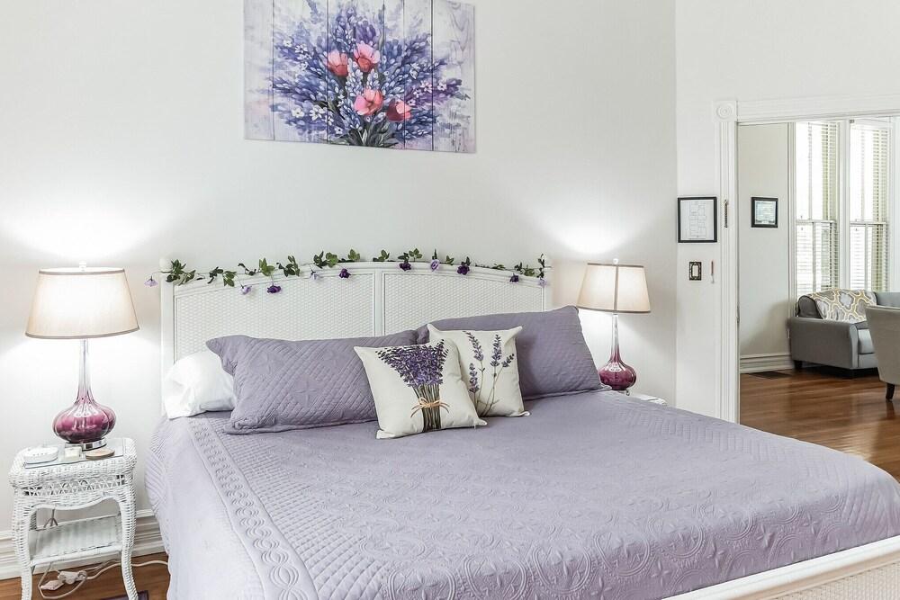 Baker Street Bed and Breakfast