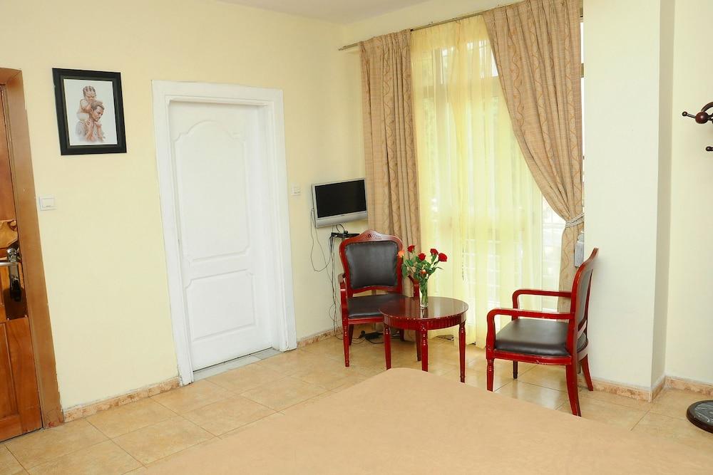 Baks Hotel Apartment