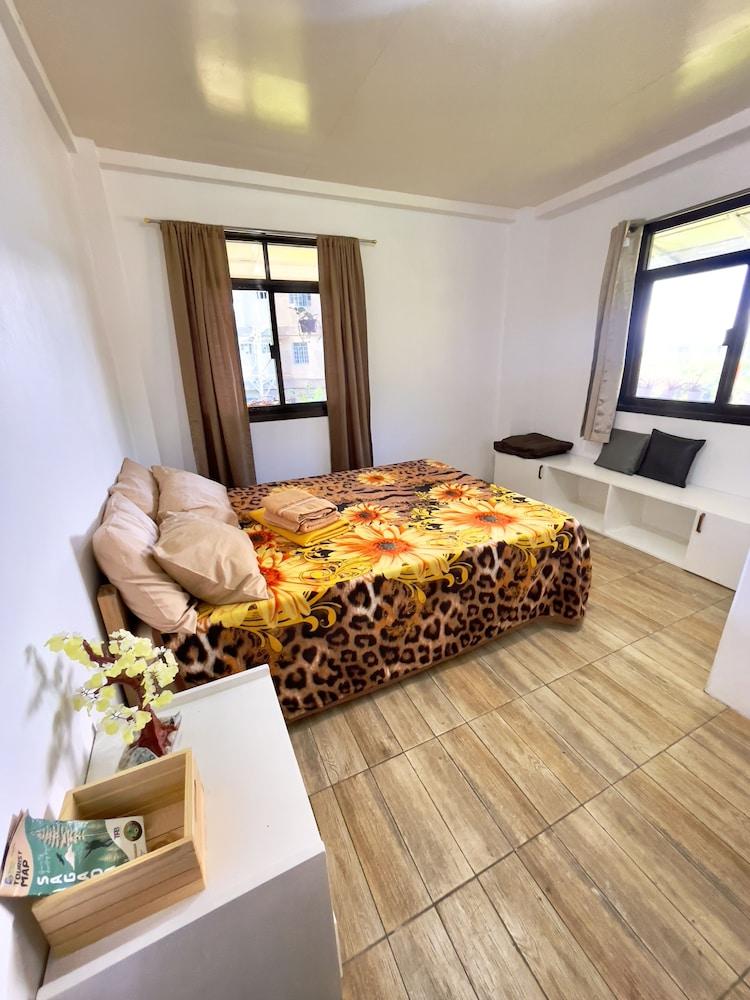 Andrew & Mary's Lodging House