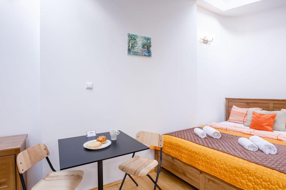 OK MAIN SQUARE Apartments