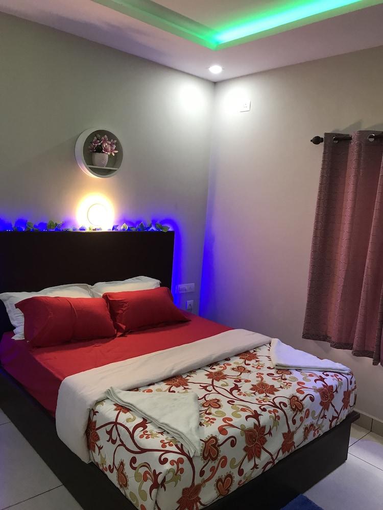 MehaKira Holiday Inn